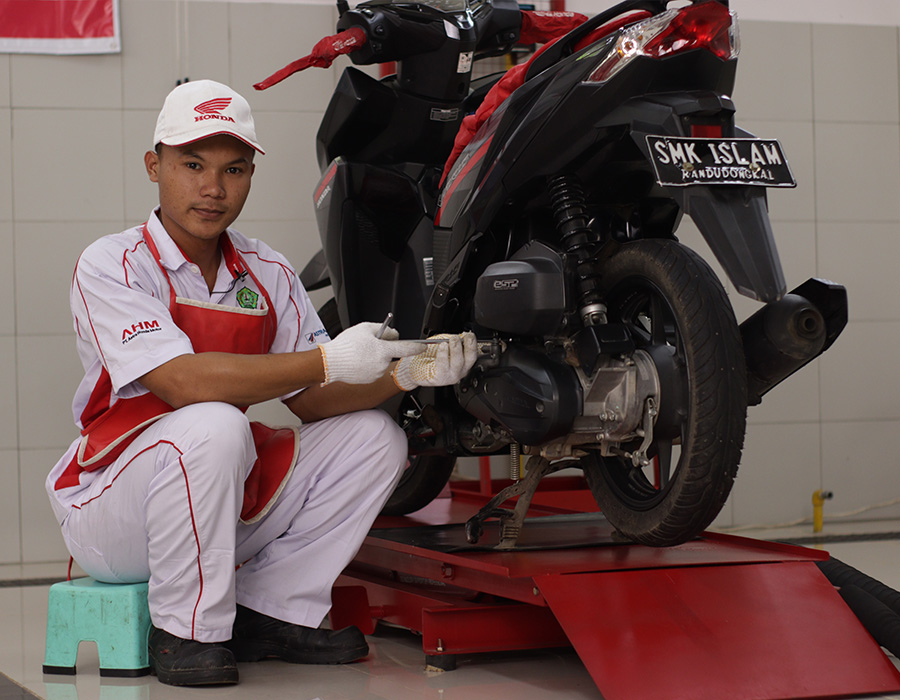 Teknik dan Bisnis Sepeda Motor